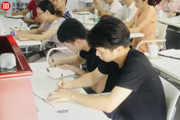 正睿商學(xué)院《贏在中層》公開課在廣州圓滿舉辦！