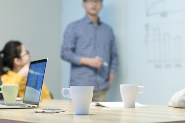 年度經(jīng)營(yíng)計(jì)劃與戰(zhàn)略規(guī)劃：相輔相成，共同發(fā)展