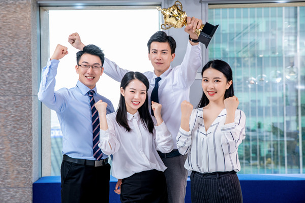 優(yōu)化組織內(nèi)部協(xié)同與溝通機(jī)制，提高組織效率和執(zhí)行力