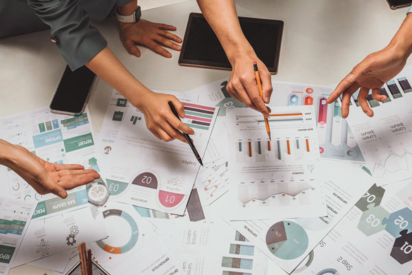 以年度經(jīng)營計劃為引領(lǐng):推動企業(yè)持續(xù)發(fā)展 以年度經(jīng)營計劃為引領(lǐng):推動企業(yè)持續(xù)發(fā)展