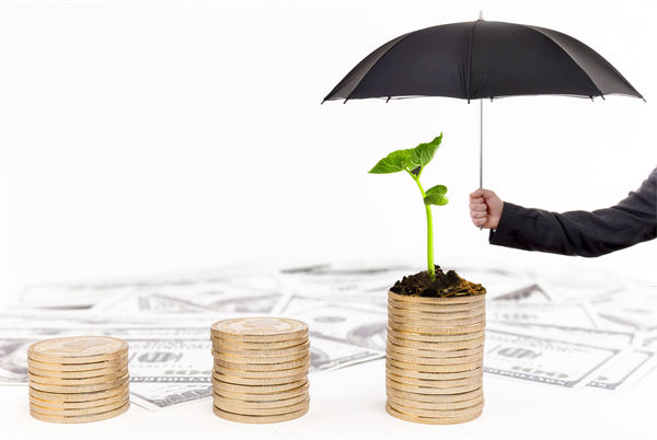 面對(duì)市場(chǎng)變化，企業(yè)戰(zhàn)略管理的靈活性如何保持與提升？